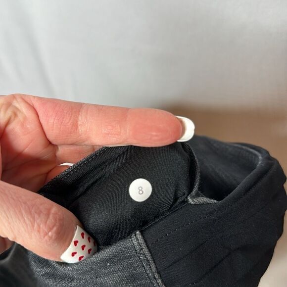 Lululemon Aphrodite Crop Heathered Black/Grey Crop Pants. Size 8. - Picture 8 of 8